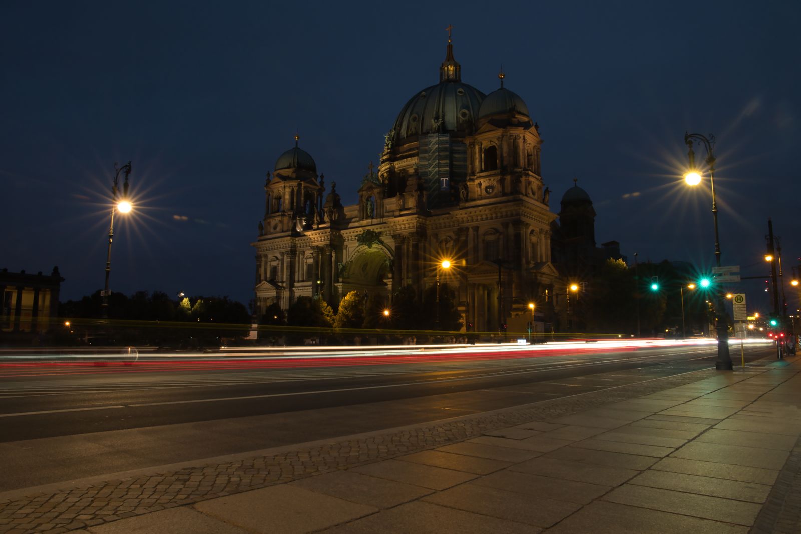 Stiftung gründen in Berlin: Welche Behörde entscheidet, und was ändert der Stadtstaat am Verfahren?