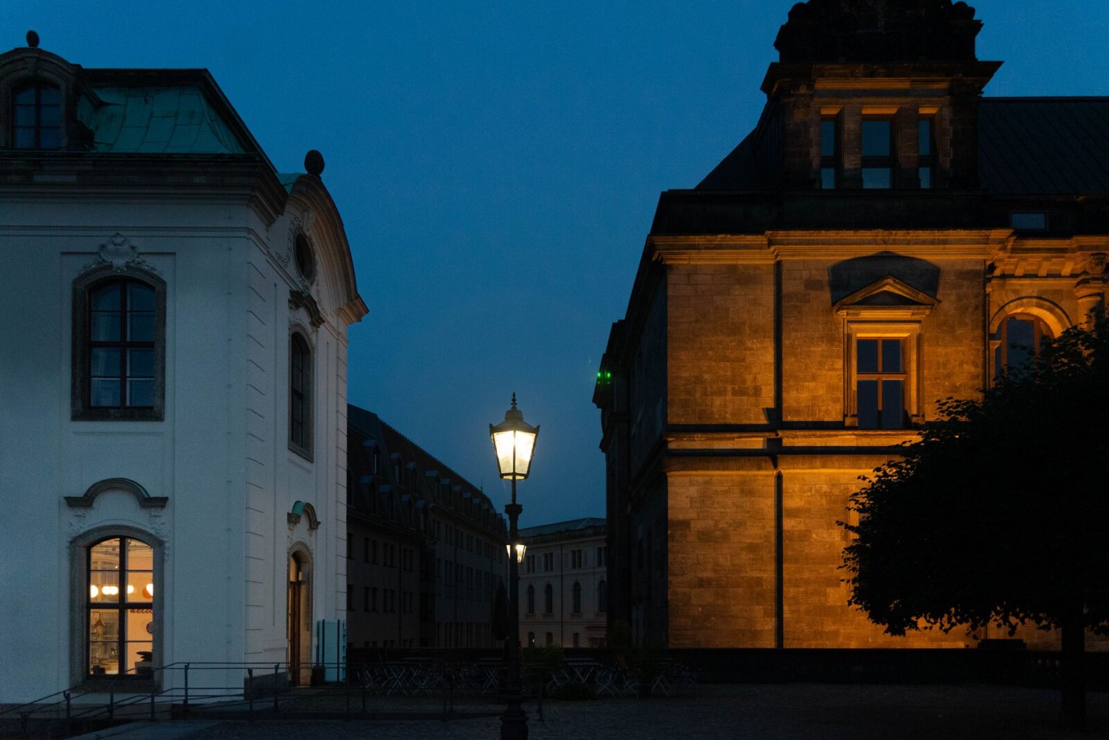 Wie läuft die Anerkennung durch die Stiftungsaufsicht ab, und wie lange dauert sie?